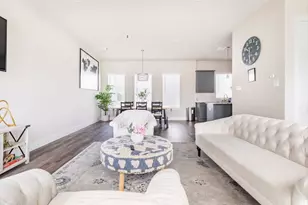 1740 Cove Cres Ct, Houston, TX 77055 - Photo 10