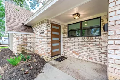 2506 Swan Court, Houston, TX 77058 - Photo 2