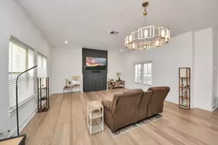 1217 Edwards St, Houston, TX 77007 - Photo 14