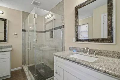 13830 Oakwood Lane, Sugar Land, TX 77498 - Photo 18