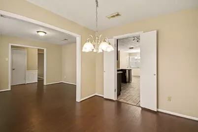 13830 Oakwood Lane, Sugar Land, TX 77498 - Photo 12