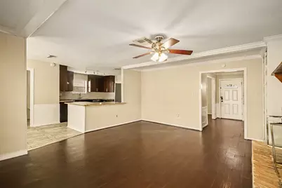 13830 Oakwood Lane, Sugar Land, TX 77498 - Photo 8
