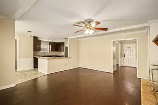 13830 Oakwood Ln, Sugar Land, TX 77498 - Photo 8
