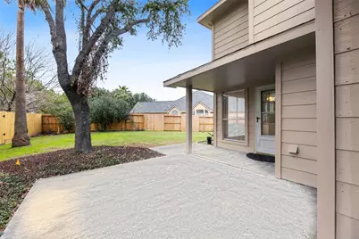 9135 Eaglecove Drive, Houston, TX 77064 - Photo 12