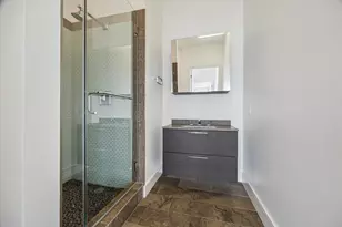 2727 Kirby Dr, Houston, TX 77098 - Photo 12