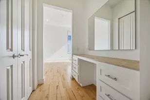 2727 Kirby Dr, Houston, TX 77098 - Photo 10