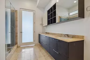 2727 Kirby Dr, Houston, TX 77098 - Photo 8