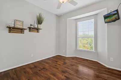 6607 Lake Woodlands Drive #633, The Woodlands, TX 77382 - Photo 18