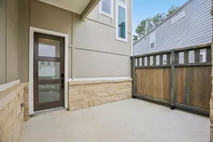 7403 Crown Canyon Dr, Atascocita, TX 77346 - Photo 2