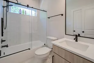 5309 Donovan Gdns Ln, Houston, TX 77091 - Photo 16