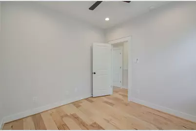 5309 Donovan Gardens Lane, Houston, TX 77091 - Photo 10