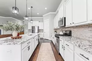 2006 Laurie Darlin Dr, Conroe, TX 77384 - Photo 14