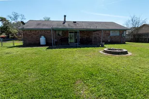 2319 Goldenrod St, Highlands, TX 77562 - Photo 24