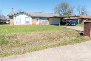 2319 Goldenrod St, Highlands, TX 77562 - Photo 2
