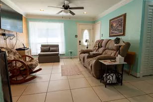 2319 Goldenrod St, Highlands, TX 77562 - Photo 6