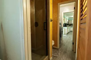 2319 Goldenrod St, Highlands, TX 77562 - Photo 20