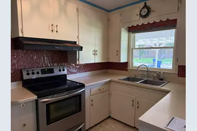 427 22nd Avenue N, Texas City, TX 77590 - Photo 10