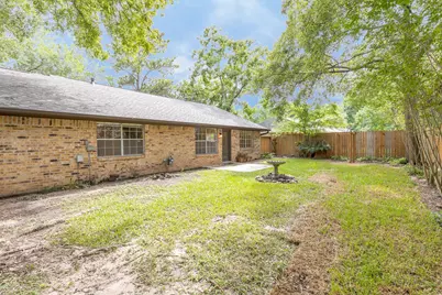 2623 Longleaf Pines Drive, Houston, TX 77339 - Photo 32