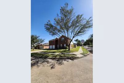 14335 Berrington Drive, Houston, TX 77083 - Photo 32