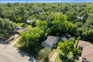 620 S Bell St, Bellville, TX 77418 - Photo 22