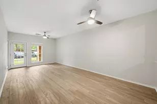 2815 Kings Crossing Dr, Kingwood, TX 77345 - Photo 4