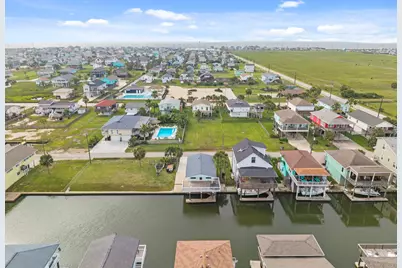 16708 Cabeza De Vaca, Jamaica Beach, TX 77554 - Photo 26