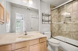 9606 Dry Springs Dr, La Porte, TX 77571 - Photo 18