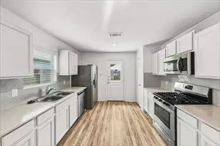 18776 Faustina Way, New Caney, TX 77357 - Photo 6