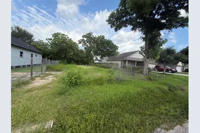 8409 Lawler Street, Houston, TX 77051 - Photo 2