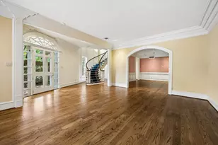 1 Pine Briar Cir, Houston, TX 77056 - Photo 6