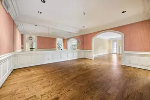 1 Pine Briar Cir, Houston, TX 77056 - Photo 12