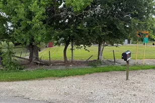 18535 Bounds Dr, Pearland, TX 77584 - Photo 2