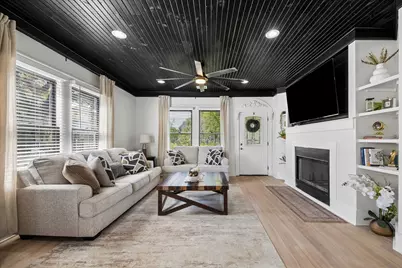1624 Heights Boulevard, Houston, TX 77008 - Photo 2