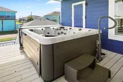 973 Kenlyn Drive, Crystal Beach, TX 77650 - Photo 12