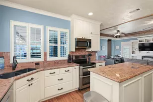 973 Kenlyn Dr, Crystal Beach, TX 77650 - Photo 18