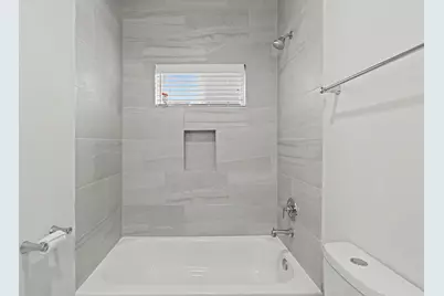 2502 W Tidwell Road #D, Houston, TX 77091 - Photo 6