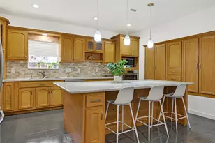 6130 Summerville Ln, Houston, TX 77041 - Photo 2