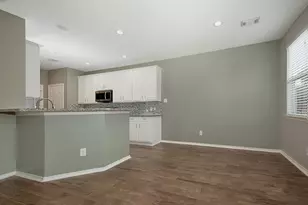 247 W Stedhill Loop, The Woodlands, TX 77384 - Photo 6