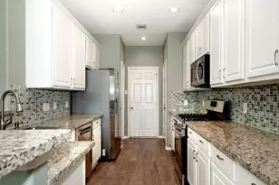 247 W Stedhill Loop, The Woodlands, TX 77384 - Photo 8