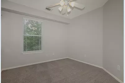 247 W Stedhill Loop, The Woodlands, TX 77384 - Photo 12
