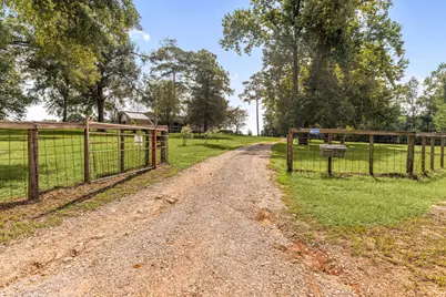 301 Beverly Lane, Shepherd, TX 77371 - Photo 2