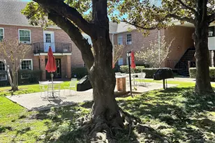 2711 Briarhurst Dr, Houston, TX 77057 - Photo 4