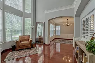 19 E Sundance Cir, The Woodlands, TX 77382 - Photo 4