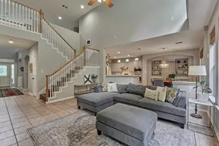 19 E Sundance Cir, The Woodlands, TX 77382 - Photo 18