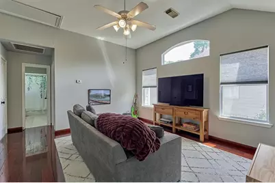 19 E Sundance Circle, The Woodlands, TX 77382 - Photo 32