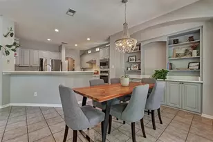 19 E Sundance Cir, The Woodlands, TX 77382 - Photo 14