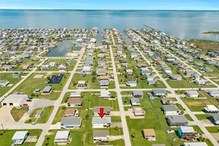 4114 Navarro Dr, Galveston, TX 77554 - Photo 8