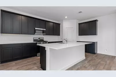 2502 Roseman Court, Sealy, TX 77474 - Photo 12