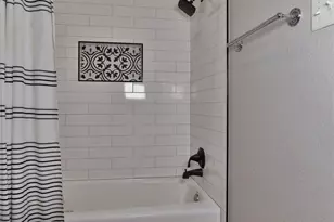 105 Paint Brush St, Lake Jackson, TX 77566 - Photo 24