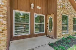 107 Velda Rose Ln, Conroe, TX 77304 - Photo 2